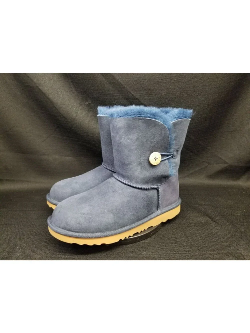 UGG Girls K Bailey Button II Water-Resistant Boots Navy Size 5 NEW IN BOX!